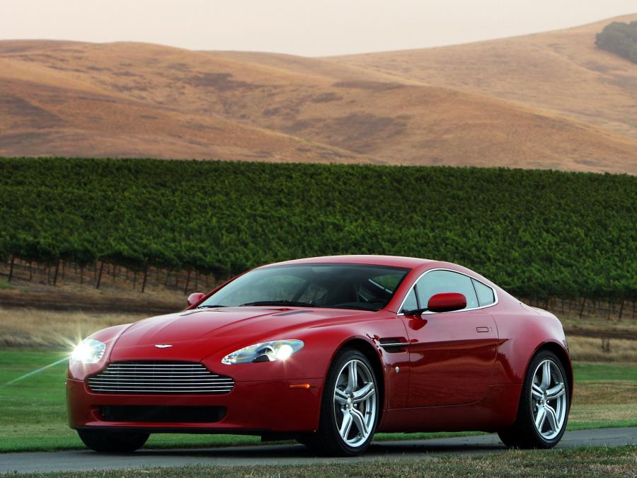  Aston Martin V8 Vantage 2008 года  (NA) (фото 16 из 16)
